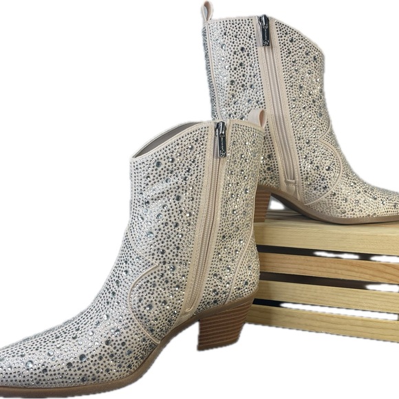 Jessica Simpson Ostelle Rhinestone Western Bootie - Picture 4 of 15